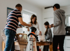 两口子吵架后男人冷战不理人,冷战后和好